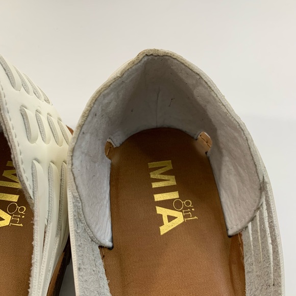Mia girl Women’a Huarache Sandal Flat White color, size 6,7,8,9,11 - Picture 9 of 15